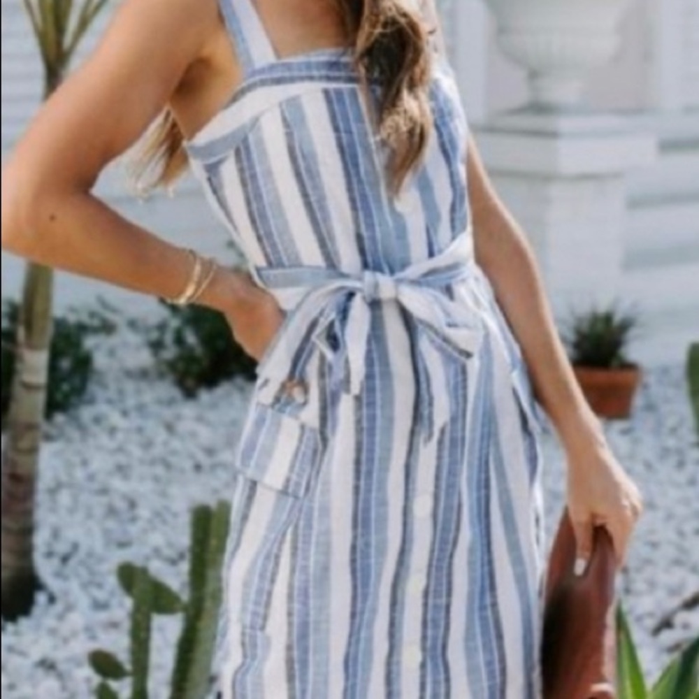 Gilli Linen Blend Striped Button Dress - Small